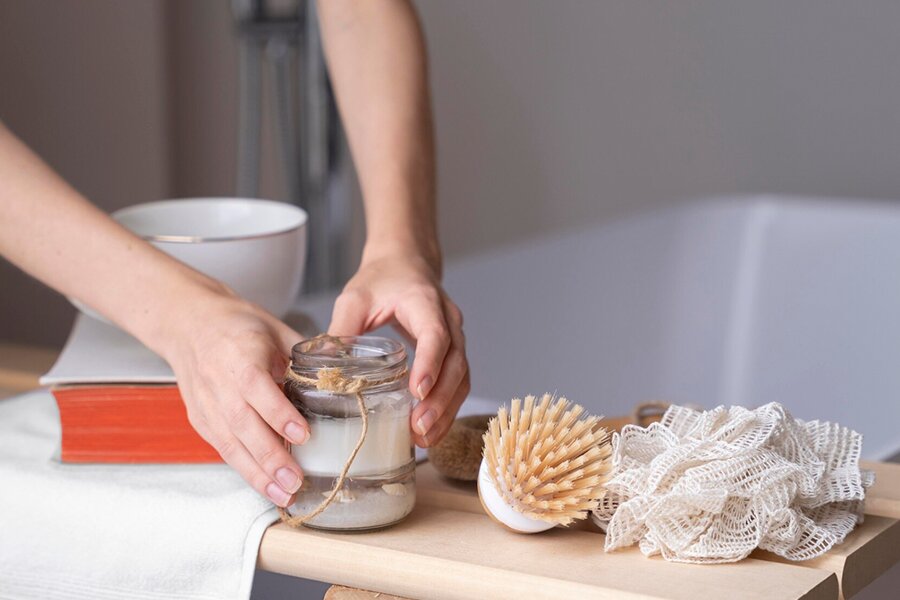 Pojemniki na świece – jakie wybrać i z czego powinny być wykonane?