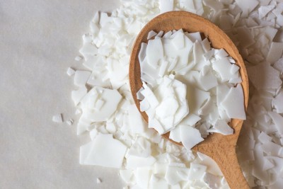 Wosk sojowy – co to jest i dlaczego jest zdrowszy od parafiny?